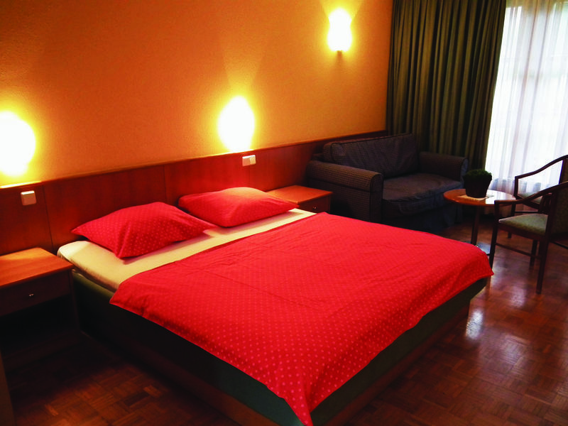 Terme Banovci - Hotel Zeleni Gaj 维尔兹 外观 照片